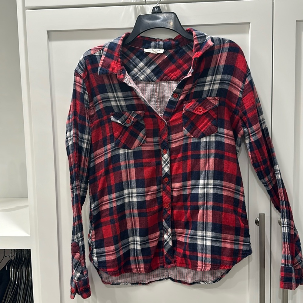 Beachlunchlounge This is a plaid shirt from Nordstrom size large